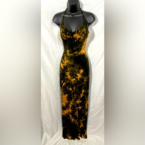 Fashion Nova Dresses & Skirts - Black and gold fashion nova maxi dress